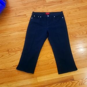Woman's Chaps denim capris size 10